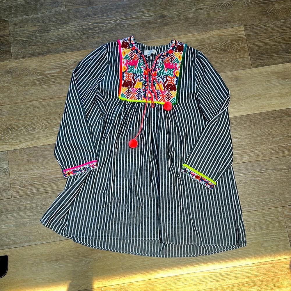 Dress/ cover up by velvets women’s size Medium